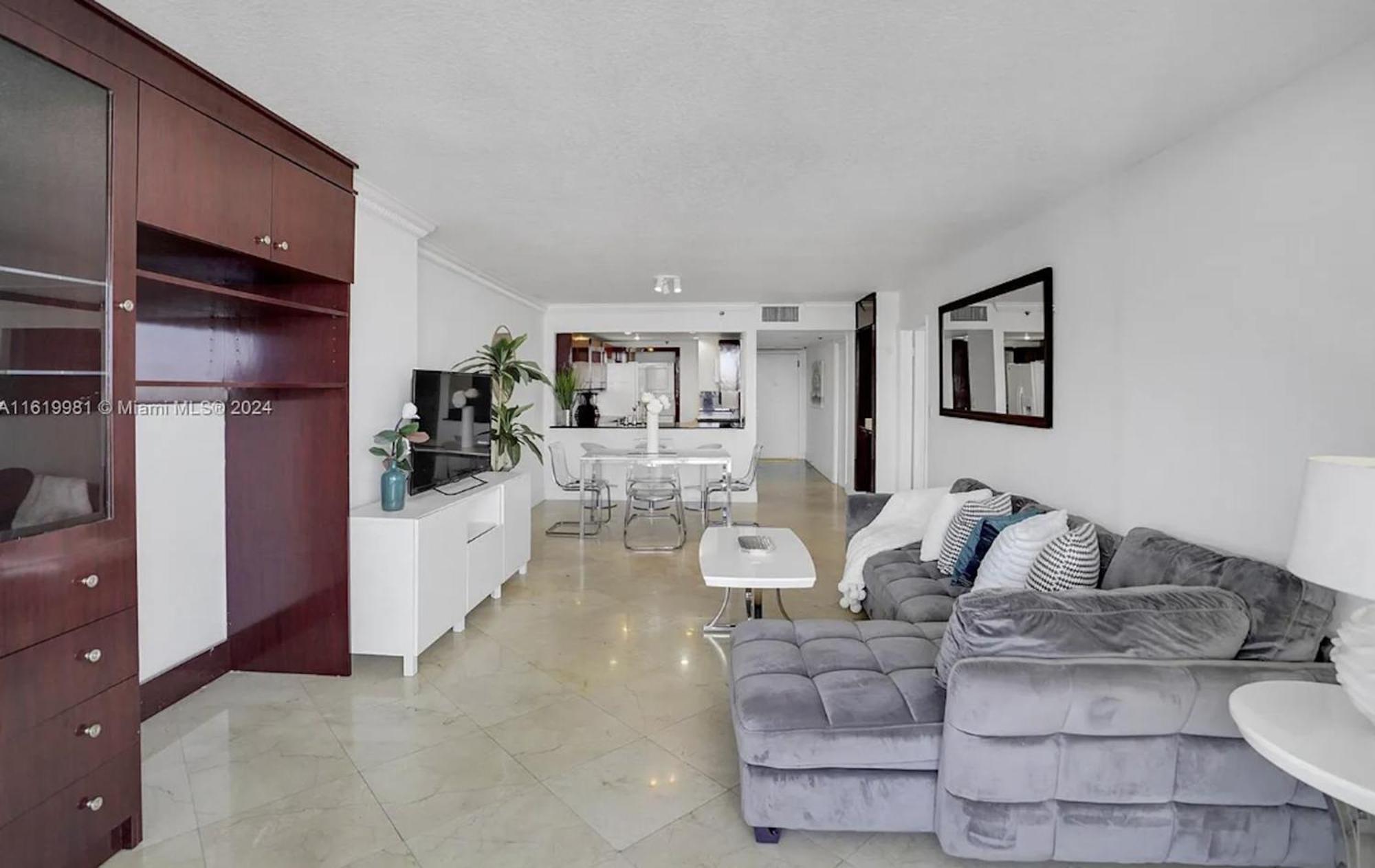 The Grand Wonder Apartment Miami Room photo